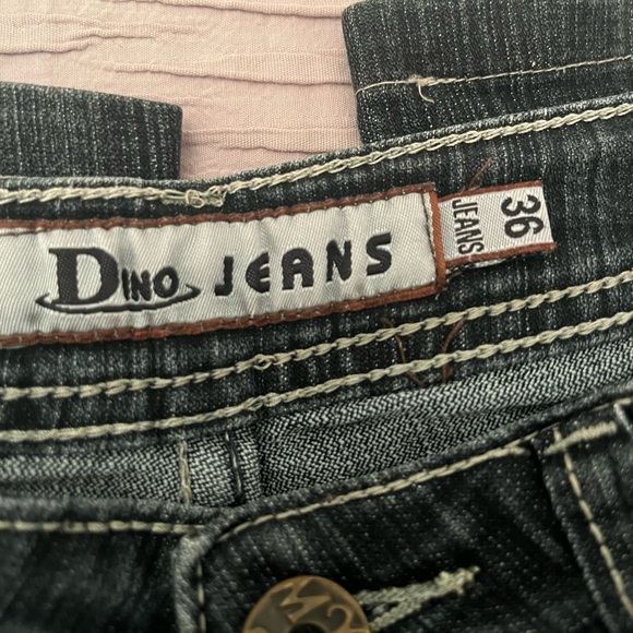 Parisian stretchy jeans. Excellent condition. Dino brand. Size 36 EU / 4US - Picture 6 of 8